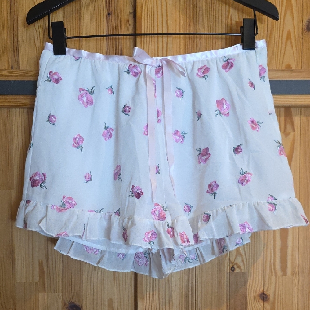 FOR LOVE AND LEMONS FIONA IVORY CHIFFON SHORTS W/EMBROIDERED PINK FLORAL S